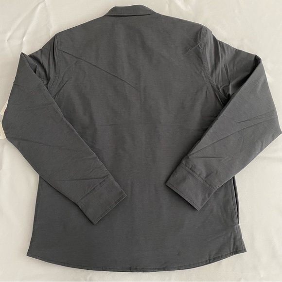 Vuori Men’s Atlas Jacket Medium Insulated Shacket Lightweight Black Heather NWT - Picture 7 of 10